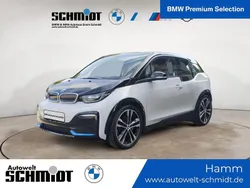 Weiß Gebraucht 2022 BMW i3 Kleinwagen | 23.290 € (Fairer Preis)