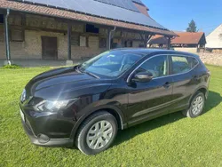 Schwarz Gebraucht 2016 Nissan Qashqai Visia SUV | 7.500 € (Fairer Preis)