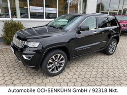 Schwarz Gebraucht 2017 Jeep Grand Cherokee Overland SUV | 28.890 € (Etwas zu teuer)