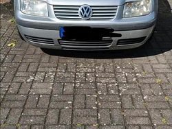 Silber Gebraucht 2001 VW Bora Limousine | 800 € (Fairer Preis)