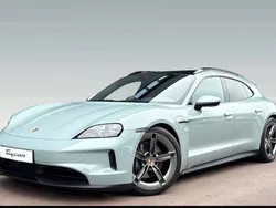 Grün Neu 2025 Porsche Taycan Sport Turismo Limousine | 143.068 €