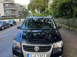 Schwarz Gebraucht 2010 VW Touran Freestyle Van / Kleinbus | 4.500 € (Fairer Preis)