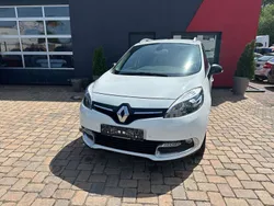 Weiß Gebraucht 2014 Renault Scénic III Bose Edition Van / Kleinbus | 7.290 € (Etwas zu teuer)