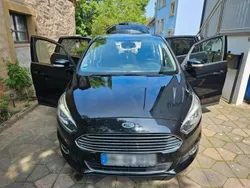 Schwarz Gebraucht 2015 Ford S-MAX Titanium Van / Kleinbus | 11.999 € (Guter Preis)