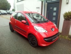 Rot Gebraucht 2008 Peugeot 107 Filou Kleinwagen | 1.990 € (Fairer Preis)