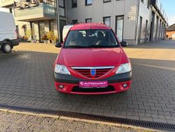 Rot Gebraucht 2008 Dacia Logan MCV Lauréate Kombi | 1.990 € (Fairer Preis)