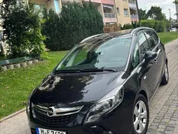 Schwarz Gebraucht 2012 Opel Zafira Tourer Van / Kleinbus | 5.200 €