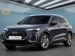Grau Neu 2025 Audi Q5 S-Line SUV | 64.399 € (Fairer Preis)