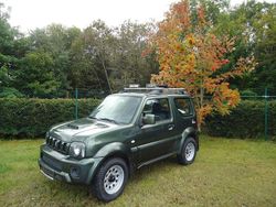 Grün Gebraucht 2016 Suzuki Jimny Comfort SUV | 12.990 € (Fairer Preis)