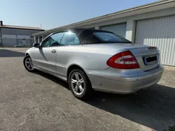 Silber Gebraucht 2004 Mercedes CLK200 Avantgarde Cabrio | 11.111 €