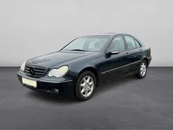 Smaragdschwarz metalliclack Gebraucht 2003 Mercedes C220 Limousine | 3.290 € (Fairer Preis)