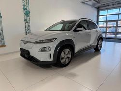 Chalk white / met Gebraucht 2021 Hyundai Kona Style SUV | 20.990 € (Fairer Preis)