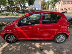 Rot Gebraucht 2008 Toyota Aygo Kleinwagen | 2.800 € (Fairer Preis)