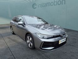 Grau Gebraucht 2024 VW Passat R-line Kombi | 40.540 € (Fairer Preis)
