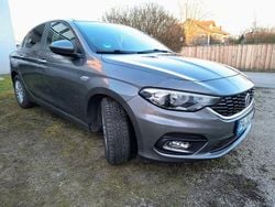 Grau Gebraucht 2017 Fiat Tipo Lounge Limousine | 8.700 € (Superpreis)