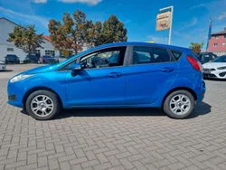 Blau Gebraucht 2015 Ford Fiesta Trend Kleinwagen | 4.900 € (Fairer Preis)