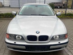 Titansilber metallic Gebraucht 2000 BMW 528 Limousine | 1.900 € (Etwas zu teuer)
