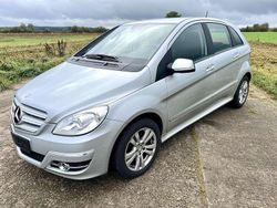 Polarsilber Gebraucht 2011 Mercedes B200 Van / Kleinbus | 7.990 € (Fairer Preis)