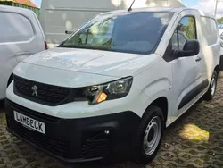 Weiss Gebraucht 2021 Peugeot Partner Premium Van / Kleinbus | 14.290 € (Guter Preis)