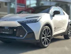 Cosmic silber metallic/ dach schwarz Gebraucht 2023 Toyota C-HR Sport SUV | 38.490 € (Fairer Preis)