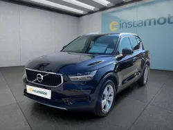 Schwarz Gebraucht 2022 Volvo XC40 Momentum SUV | 28.799 € (Etwas zu teuer)