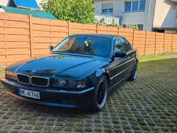 Grün Gebraucht 1997 BMW 740 Performance Limousine | 14.990 € (Etwas zu teuer)