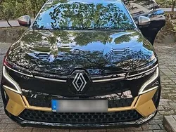 Schwarz Gebraucht 2022 Renault Mégane Iconic Limousine | 32.990 € (Teuer)
