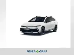 Pure white Neu 2025 VW Golf VIII Sound Kombi | 43.490 €