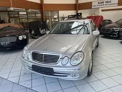 Silber Gebraucht 2004 Mercedes E240 Avantgarde Limousine | 2.950 € (Guter Preis)