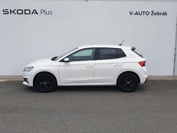 Weiß Gebraucht 2023 Skoda Fabia Style Kleinwagen | 17.570 € (Fairer Preis)