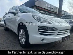 Weiß Gebraucht 2012 Porsche Cayenne SUV | 18.990 € (Fairer Preis)