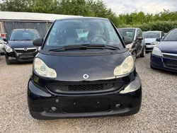 Schwarz Gebraucht 2007 Smart ForTwo Coupé Basis Coupé | 3.499 € (Fairer Preis)