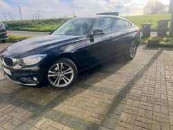 Schwarz Gebraucht 2016 BMW 318 Sport Line Kleinwagen | 15.000 € (Guter Preis)