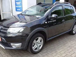 Schwarz Gebraucht 2014 Dacia Sandero Prestige Kleinwagen | 7.990 € (Fairer Preis)