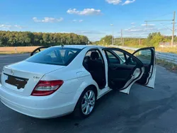 Weiß Gebraucht 2010 Mercedes C200 Classic Limousine | 7.600 € (Fairer Preis)