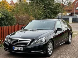 Schwarz Gebraucht 2011 Mercedes E350 Limousine | 13.199 € (Etwas zu teuer)