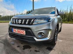 Grau (metallic) Gebraucht 2020 Suzuki Vitara Comfort SUV | 16.500 € (Fairer Preis)