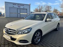 Polarweiss unilack Gebraucht 2016 Mercedes E200 Kombi | 15.990 € (Teuer)