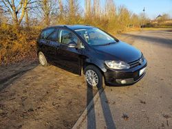 Schwarz Gebraucht 2011 VW Golf Plus Cross Style Van / Kleinbus | 7.700 € (Fairer Preis)