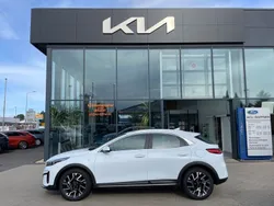 Carraraweiß Neu 2024 Kia XCeed Vision SUV | 25.890 € (Guter Preis)