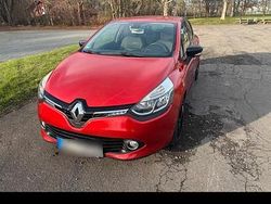 Rot Gebraucht 2015 Renault Clio IV LIMITED Limousine | 5.990 € (Fairer Preis)