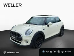 Weiss Gebraucht 2017 Mini ONE Kleinwagen | 8.350 € (Guter Preis)