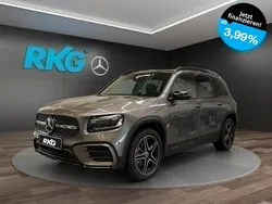Grau Gebraucht 2025 Mercedes GLB200 AMG SUV | 48.780 € (Teuer)