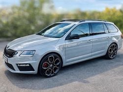 Grau Gebraucht 2020 Skoda Octavia Sport Kombi | 25.699 €