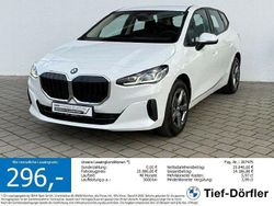 Weiß Gebraucht 2024 BMW 216 Active Tourer Luxury Line Van / Kleinbus | 25.980 € (Fairer Preis)
