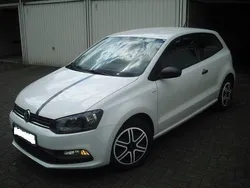 Weiß Gebraucht 2015 VW Polo Edition Limousine | 7.399 € (Guter Preis)