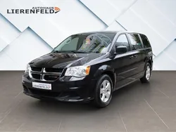 Schwarz Gebraucht 2015 Dodge Grand Caravan Van / Kleinbus | 16.990 € (Teuer)