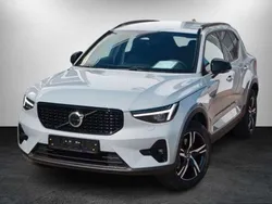 Vapour grey / metallic Neu 2025 Volvo XC40 Business Edition SUV | 40.000 € (Etwas zu teuer)