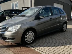 Grau Gebraucht 2007 Mercedes B180 Van / Kleinbus | 1.499 € (Superpreis)