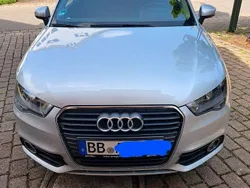 Silber Gebraucht 2011 Audi A1 Ambition Kleinwagen | 7.500 € (Fairer Preis)